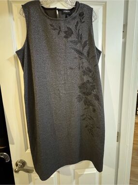 Liz Claiborne Metallic Gray Floral Applique Sleeveless Shift Dress